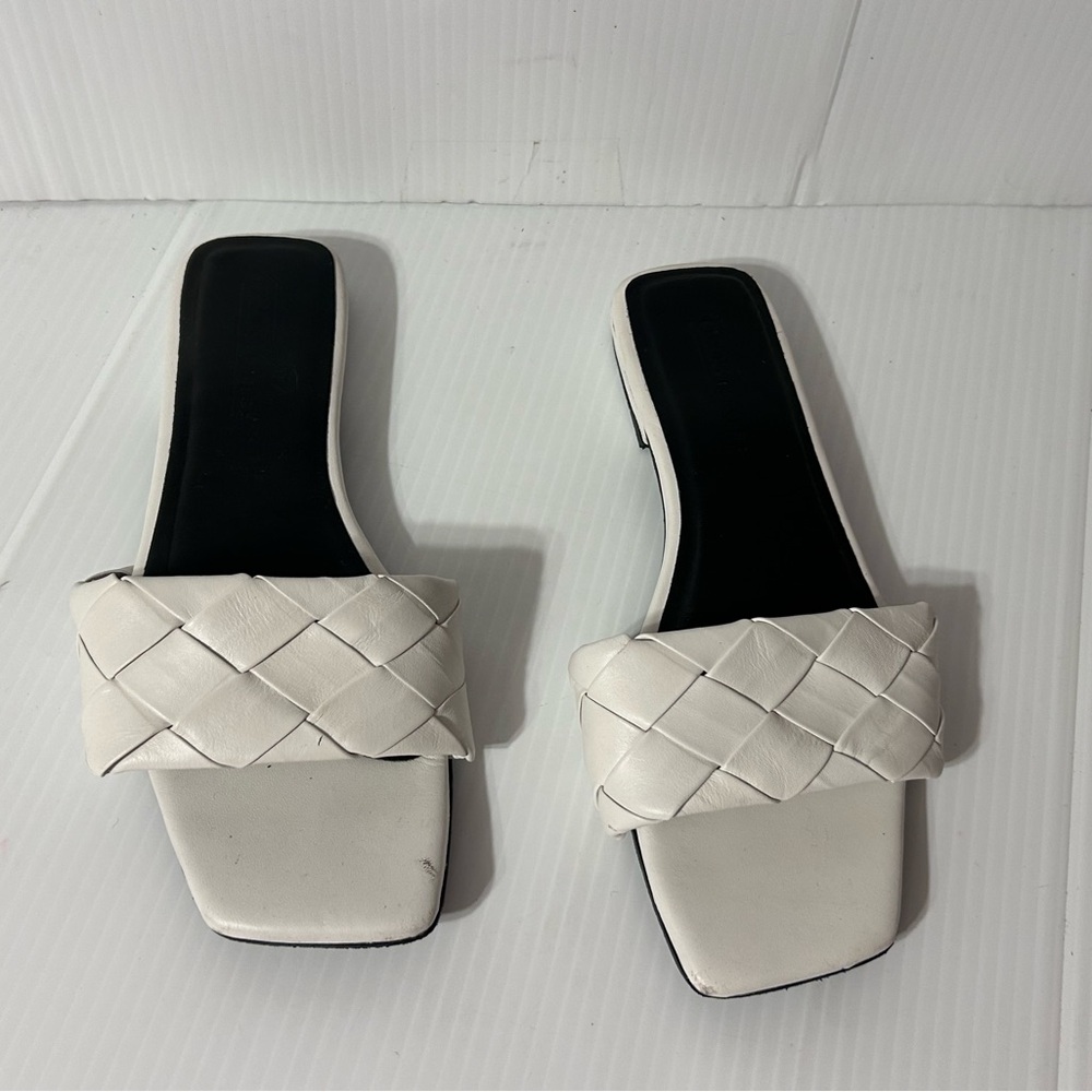 ASOS White square toe flat sandals women size 7